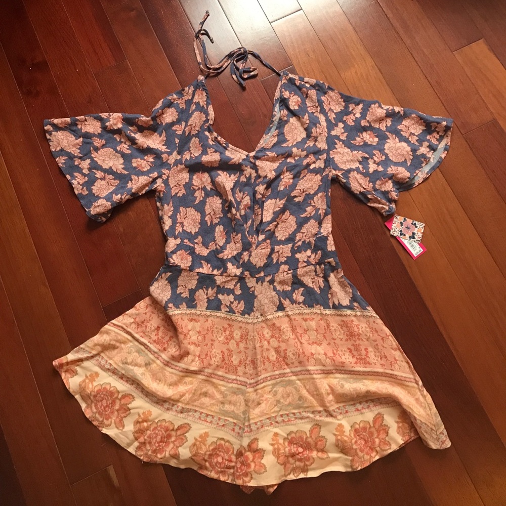 NWT: shorts romper